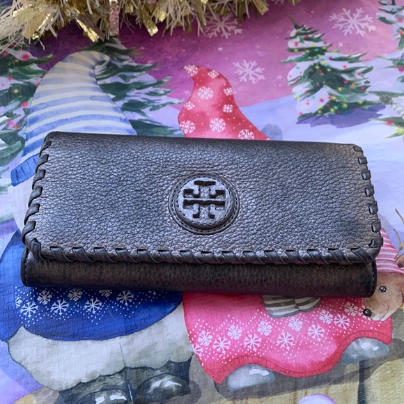 Tory Burch Handbags - TORY BURCH pewter leather wallet